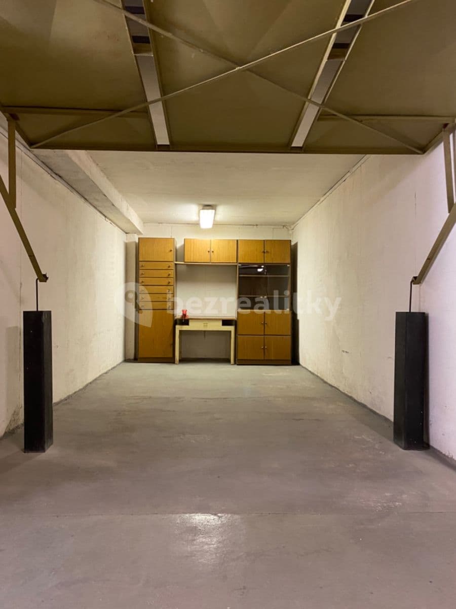 garage for sale, 18 m², Na Okraji, Prague, Prague