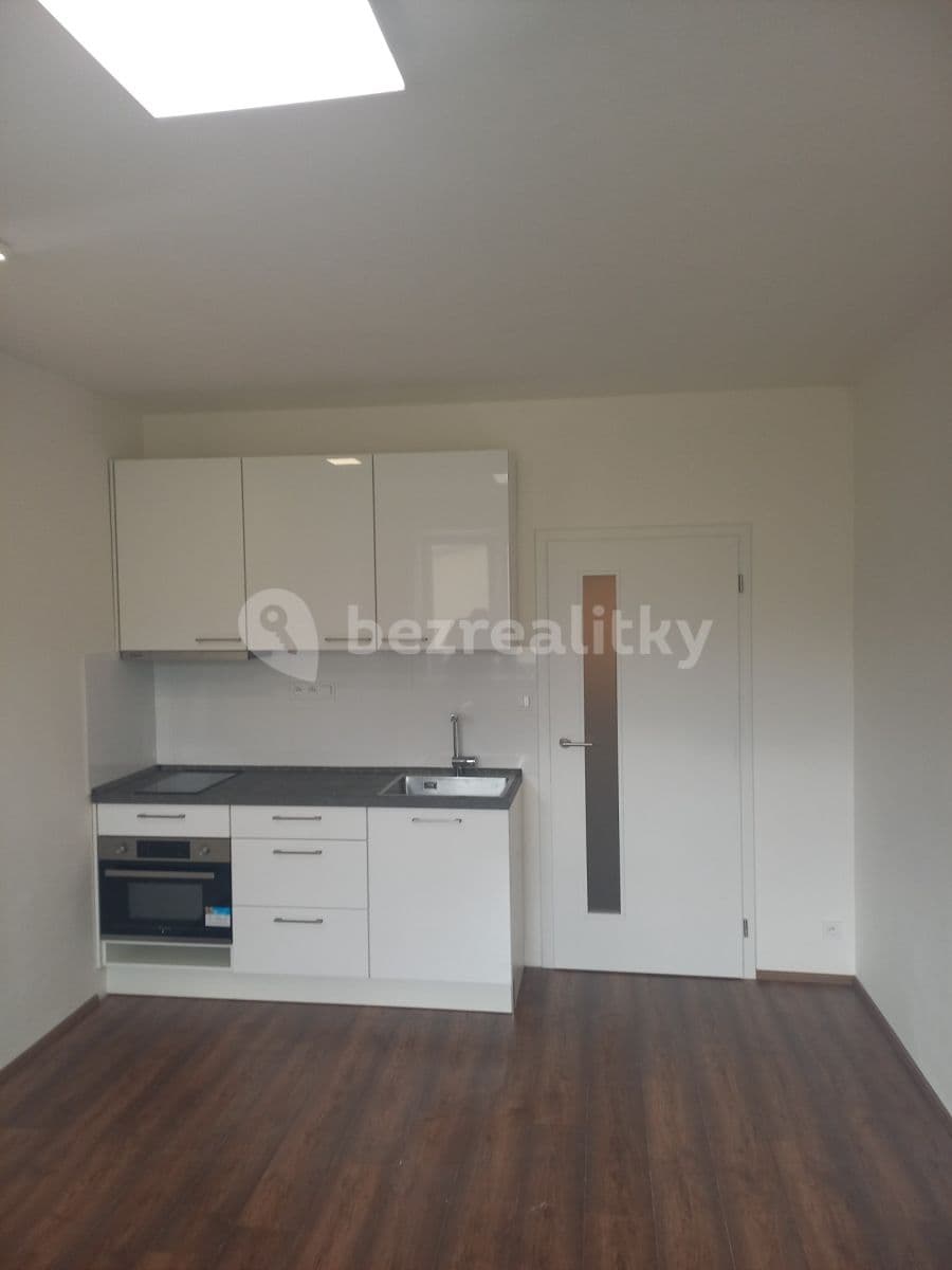 Studio flat to rent, 25 m², Poděbradova, Brno, Jihomoravský Region Studio flat to rent, 25 m², Poděbradova, Brno, Jihomoravský Region