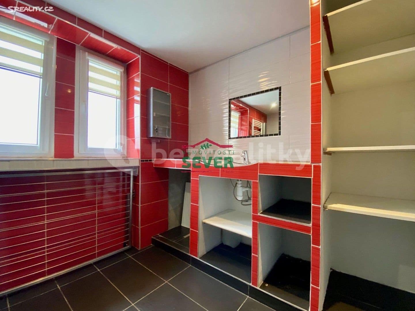 1 bedroom with open-plan kitchen flat to rent, 58 m², Konstantina Biebla, Most, Ústecký Region