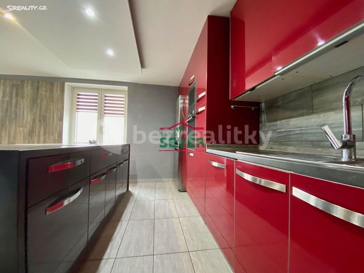 1 bedroom with open-plan kitchen flat to rent, 58 m², Konstantina Biebla, Most, Ústecký Region