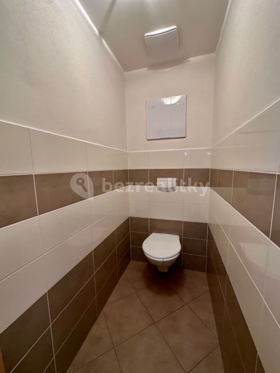 1 bedroom with open-plan kitchen flat to rent, 66 m², Rubínová, Liberec, Liberecký Region 1 bedroom with open-plan kitchen flat to rent, 66 m², Rubínová, Liberec, Liberecký Region