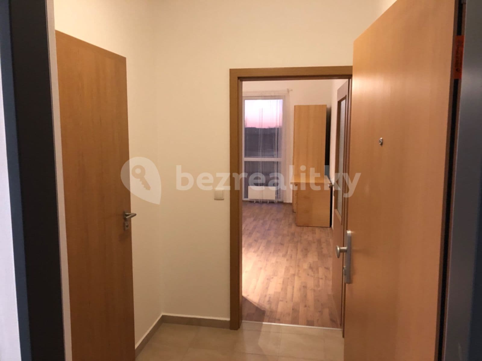 Studio flat to rent, 27 m², Bolzanova, Chýně, Středočeský Region Studio flat to rent, 27 m², Bolzanova, Chýně, Středočeský Region