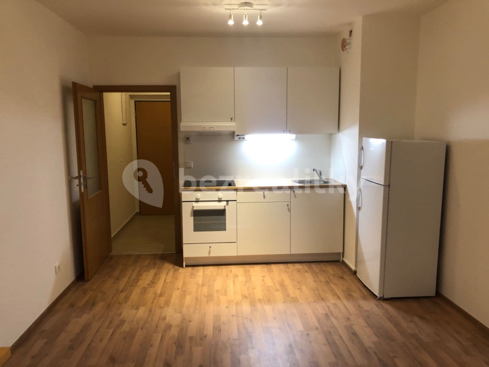 Studio flat to rent, 27 m², Bolzanova, Chýně, Středočeský Region Studio flat to rent, 27 m², Bolzanova, Chýně, Středočeský Region
