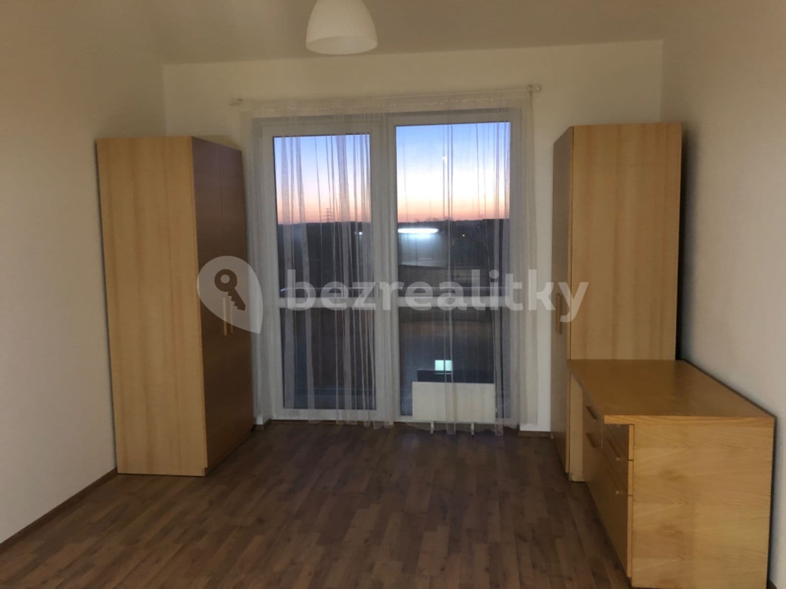 Studio flat to rent, 27 m², Bolzanova, Chýně, Středočeský Region Studio flat to rent, 27 m², Bolzanova, Chýně, Středočeský Region