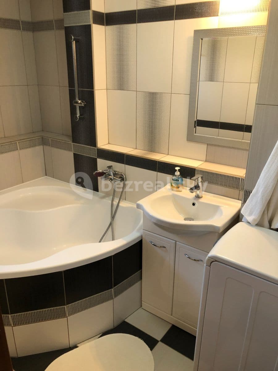 3 bedroom flat to rent, 80 m², Tvrdého, Prague, Prague 3 bedroom flat to rent, 80 m², Tvrdého, Prague, Prague