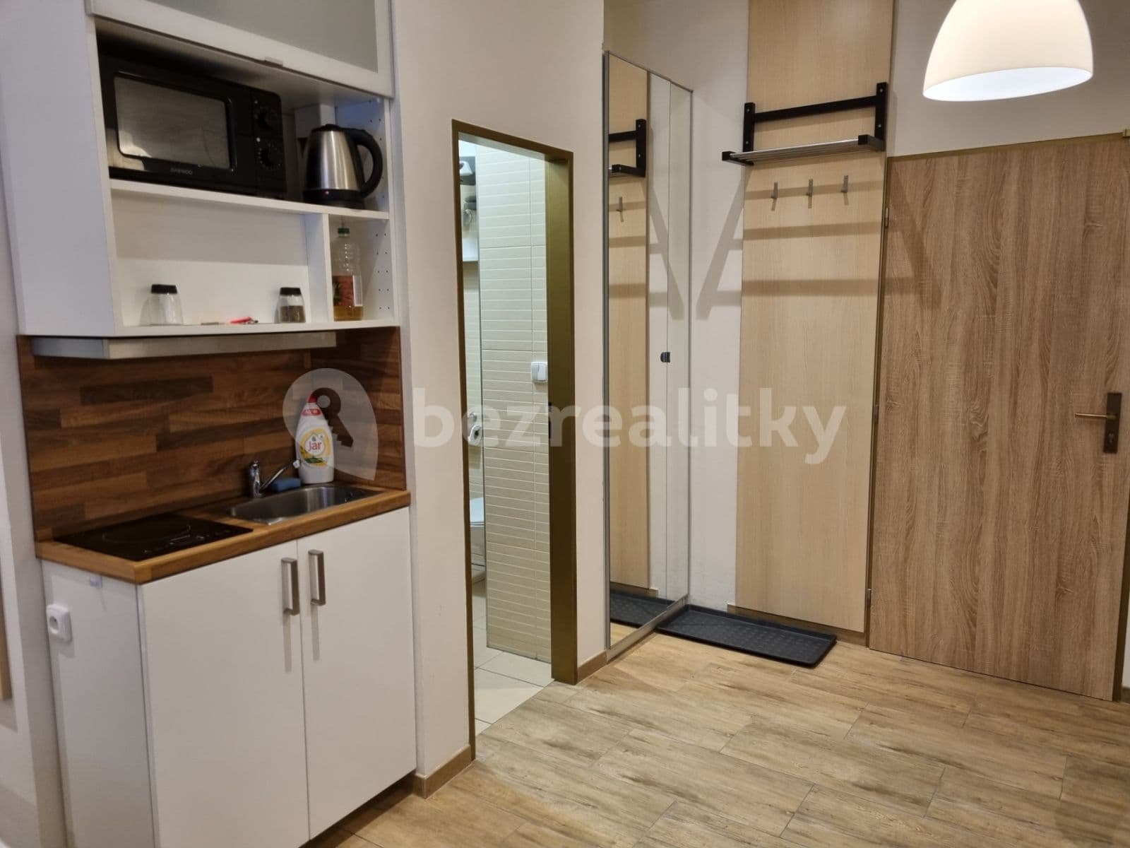 Studio flat to rent, 25 m², Poupětova, Prague, Prague Studio flat to rent, 25 m², Poupětova, Prague, Prague