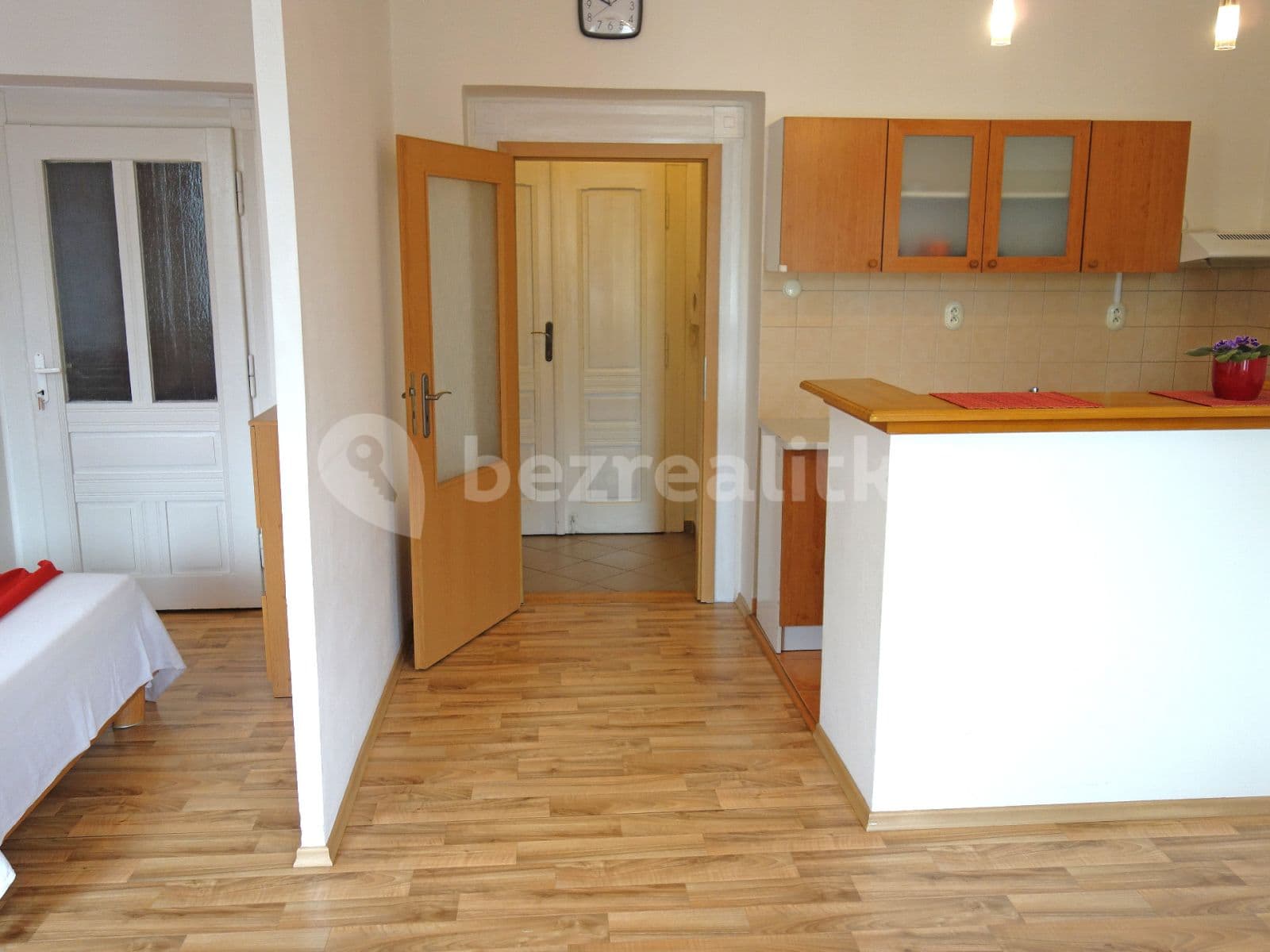 1 bedroom with open-plan kitchen flat to rent, 40 m², Branická, Prague, Prague 1 bedroom with open-plan kitchen flat to rent, 40 m², Branická, Prague, Prague