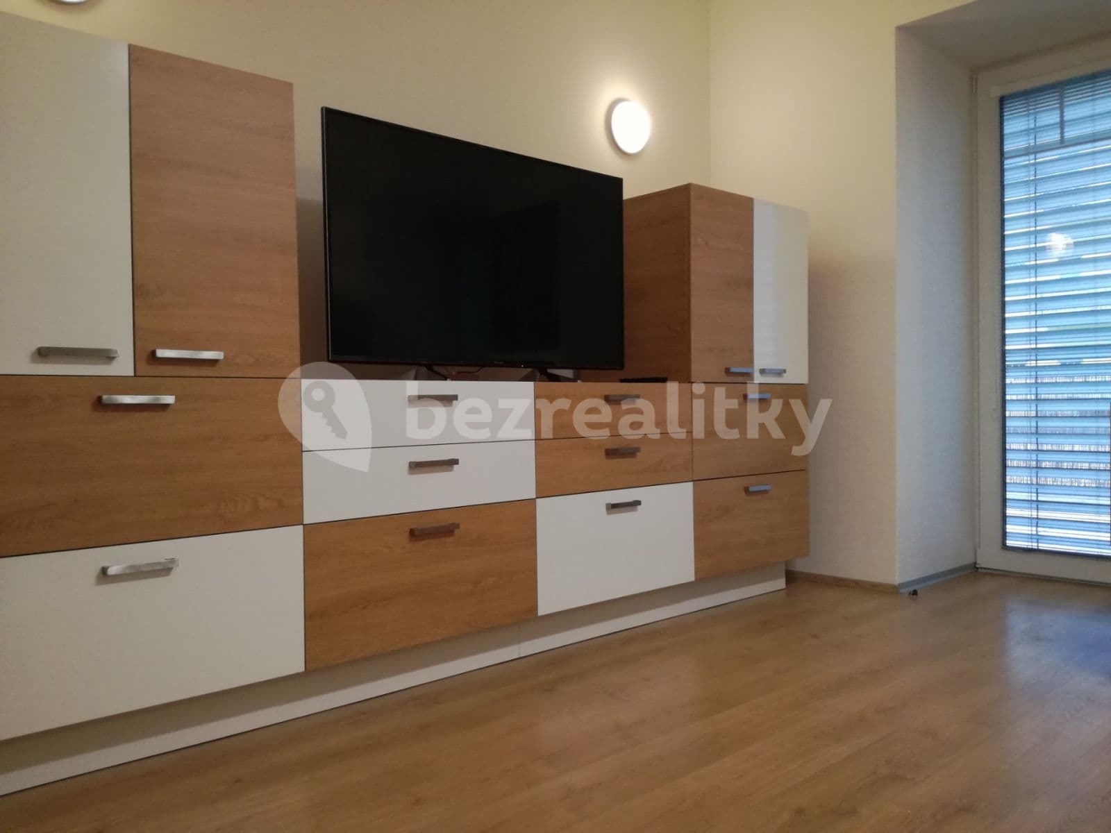 1 bedroom with open-plan kitchen flat to rent, 51 m², Lidická, Brno, Jihomoravský Region 1 bedroom with open-plan kitchen flat to rent, 51 m², Lidická, Brno, Jihomoravský Region