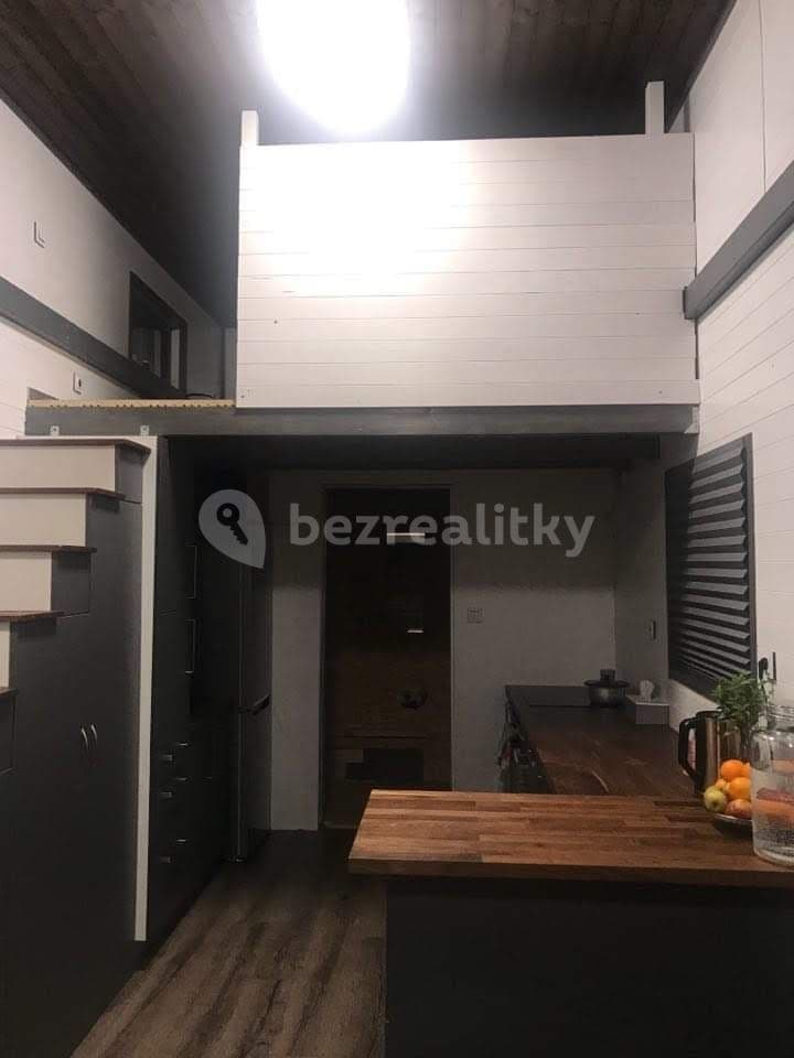 Studio flat to rent, 35 m², Rovinská, Řevnice, Středočeský Region Studio flat to rent, 35 m², Rovinská, Řevnice, Středočeský Region