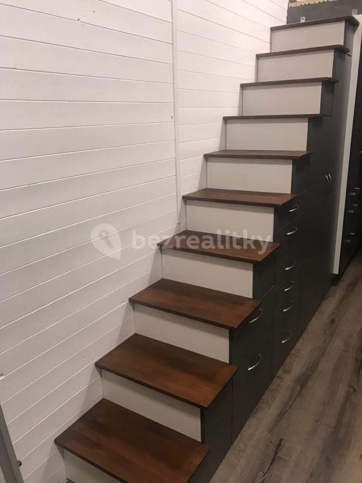 Studio flat to rent, 35 m², Rovinská, Řevnice, Středočeský Region Studio flat to rent, 35 m², Rovinská, Řevnice, Středočeský Region