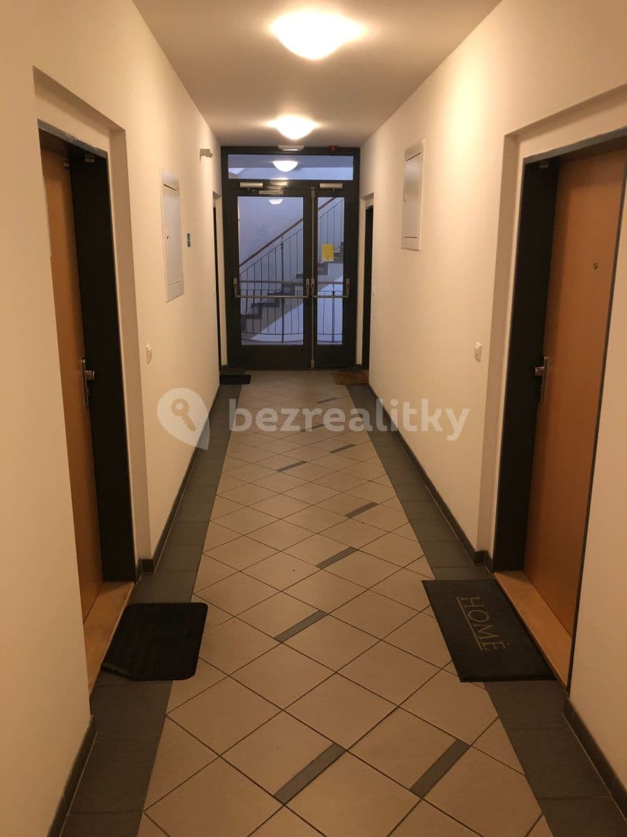 1 bedroom with open-plan kitchen flat to rent, 59 m², Pod Kavalírkou, Prague, Prague 1 bedroom with open-plan kitchen flat to rent, 59 m², Pod Kavalírkou, Prague, Prague
