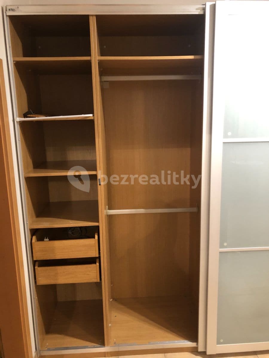 1 bedroom with open-plan kitchen flat to rent, 59 m², Pod Kavalírkou, Prague, Prague 1 bedroom with open-plan kitchen flat to rent, 59 m², Pod Kavalírkou, Prague, Prague