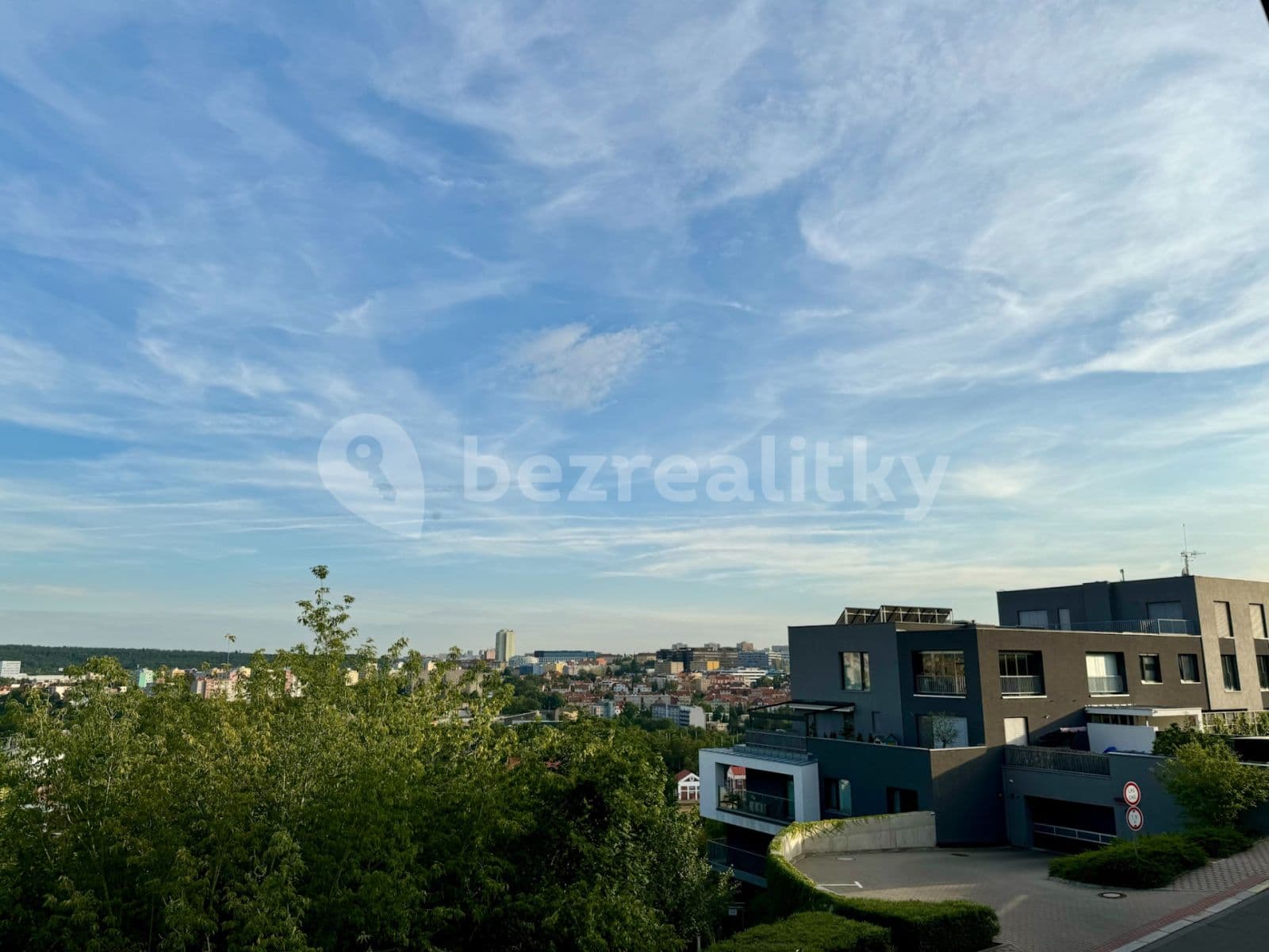 2 bedroom with open-plan kitchen flat to rent, 91 m², Na Křivce, Prague, Prague 2 bedroom with open-plan kitchen flat to rent, 91 m², Na Křivce, Prague, Prague