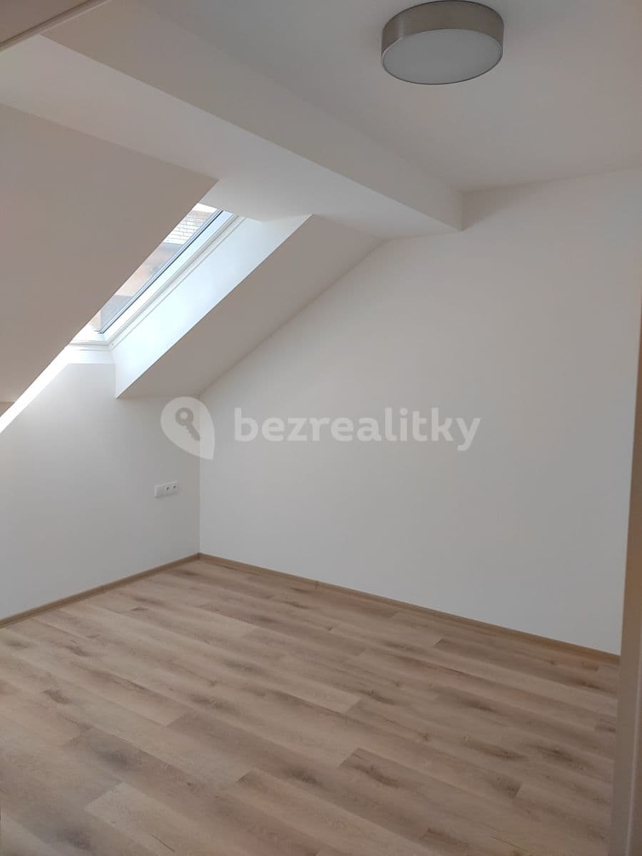 1 bedroom with open-plan kitchen flat to rent, 51 m², Nuselská, Prague, Prague 1 bedroom with open-plan kitchen flat to rent, 51 m², Nuselská, Prague, Prague