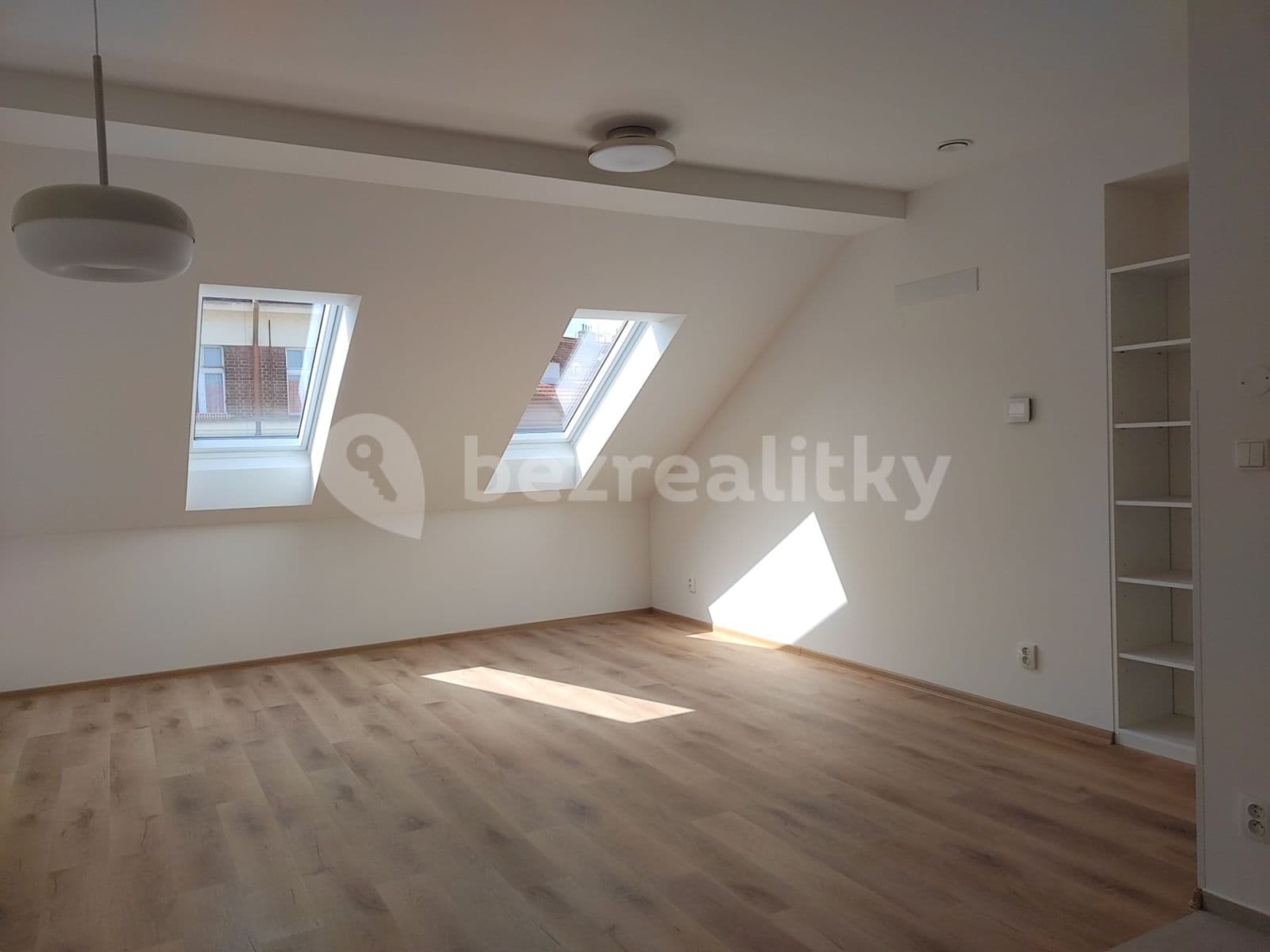1 bedroom with open-plan kitchen flat to rent, 51 m², Nuselská, Prague, Prague 1 bedroom with open-plan kitchen flat to rent, 51 m², Nuselská, Prague, Prague
