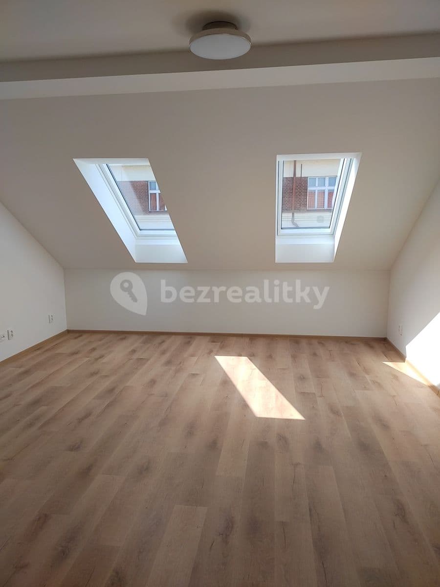 1 bedroom with open-plan kitchen flat to rent, 51 m², Nuselská, Prague, Prague 1 bedroom with open-plan kitchen flat to rent, 51 m², Nuselská, Prague, Prague