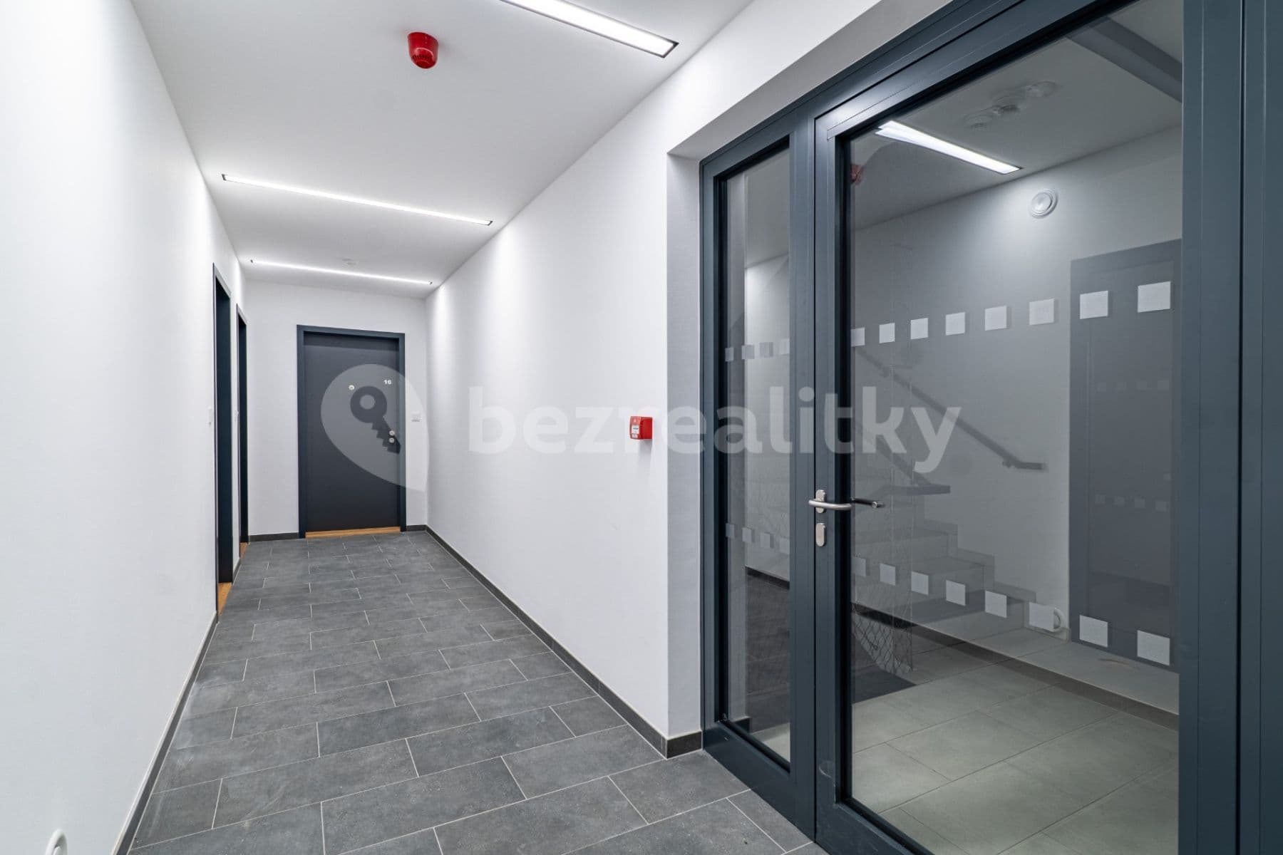 1 bedroom with open-plan kitchen flat to rent, 62 m², Vitáčkova, Prague, Prague 1 bedroom with open-plan kitchen flat to rent, 62 m², Vitáčkova, Prague, Prague