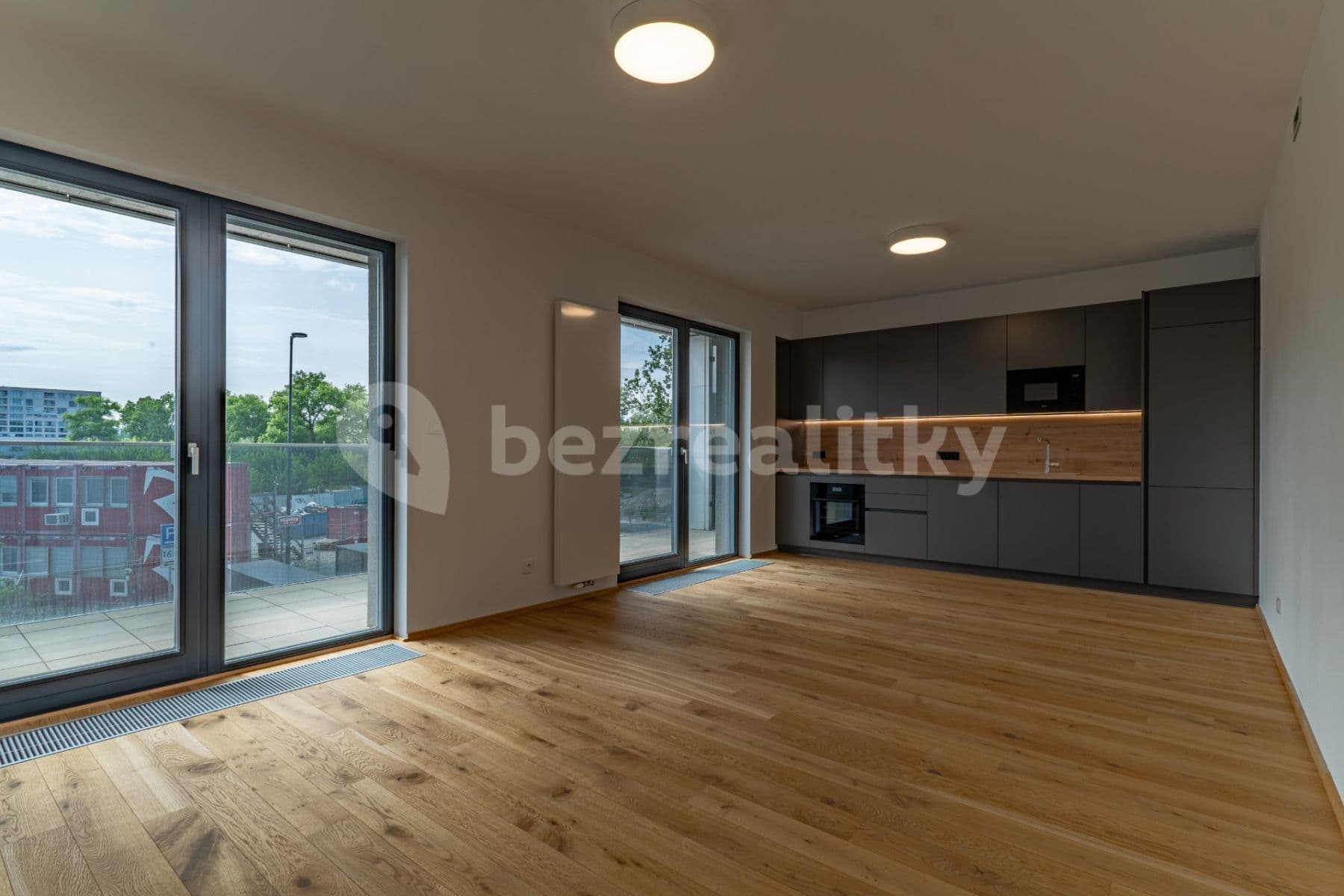 1 bedroom with open-plan kitchen flat to rent, 62 m², Vitáčkova, Prague, Prague 1 bedroom with open-plan kitchen flat to rent, 62 m², Vitáčkova, Prague, Prague