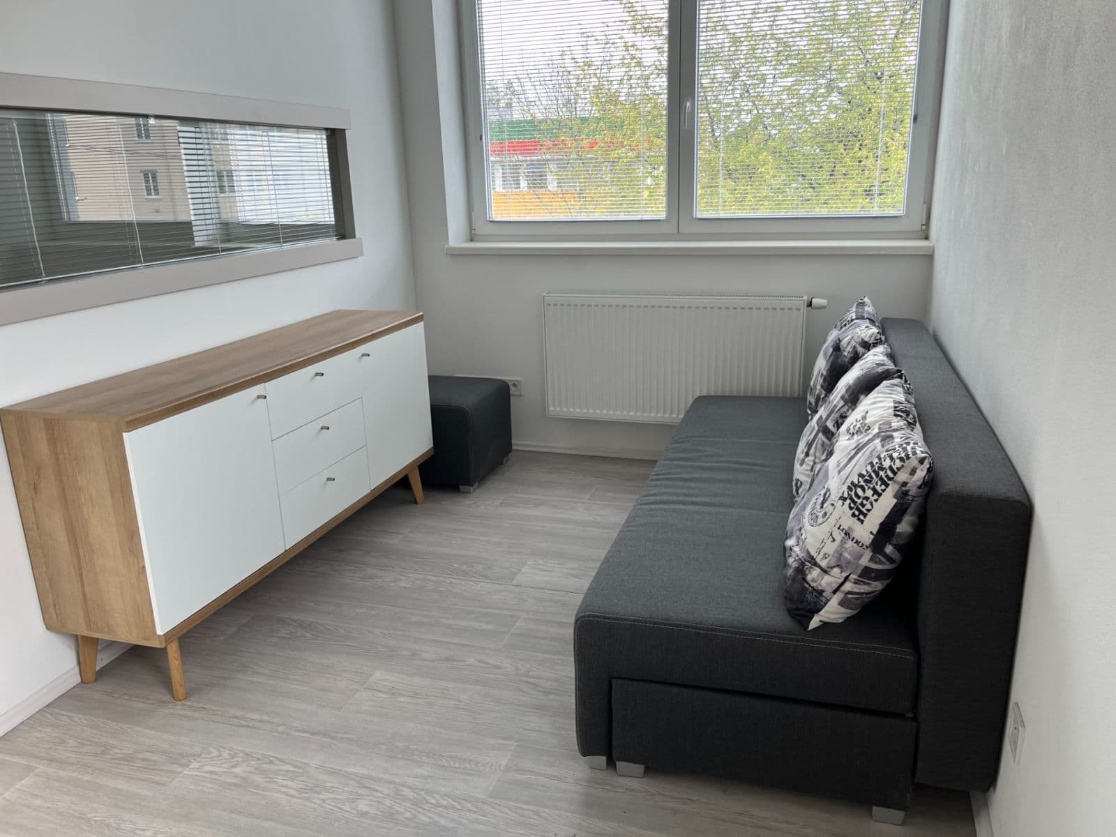 1 bedroom with open-plan kitchen flat to rent, 45 m², U Uhříněveské obory, Prague, Prague 1 bedroom with open-plan kitchen flat to rent, 45 m², U Uhříněveské obory, Prague, Prague