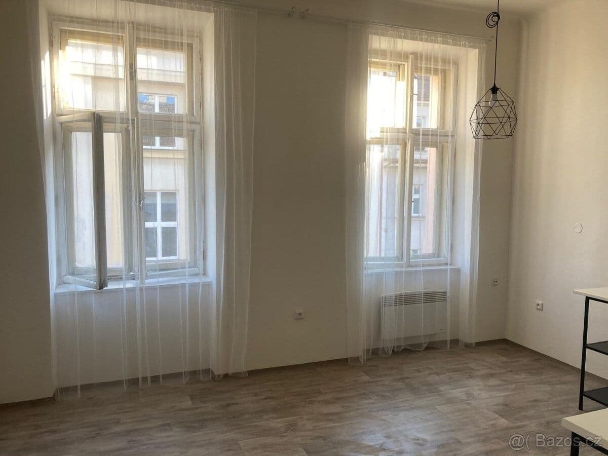 1 bedroom flat to rent, 49 m², 9. května, Tábor, Jihočeský Region 1 bedroom flat to rent, 49 m², 9. května, Tábor, Jihočeský Region