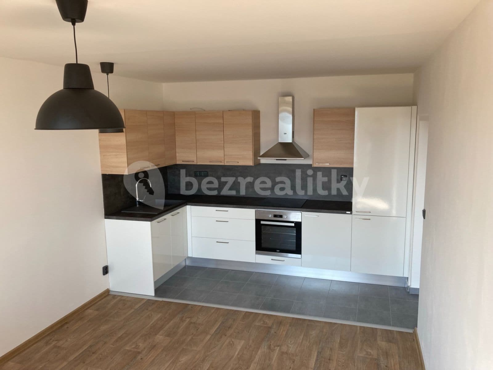 1 bedroom with open-plan kitchen flat to rent, 40 m², Štúrova, Prague, Prague 1 bedroom with open-plan kitchen flat to rent, 40 m², Štúrova, Prague, Prague