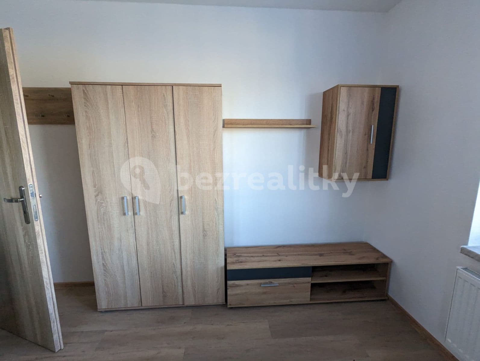 Studio flat to rent, 25 m², Kladenská, Přelouč, Pardubický Region Studio flat to rent, 25 m², Kladenská, Přelouč, Pardubický Region