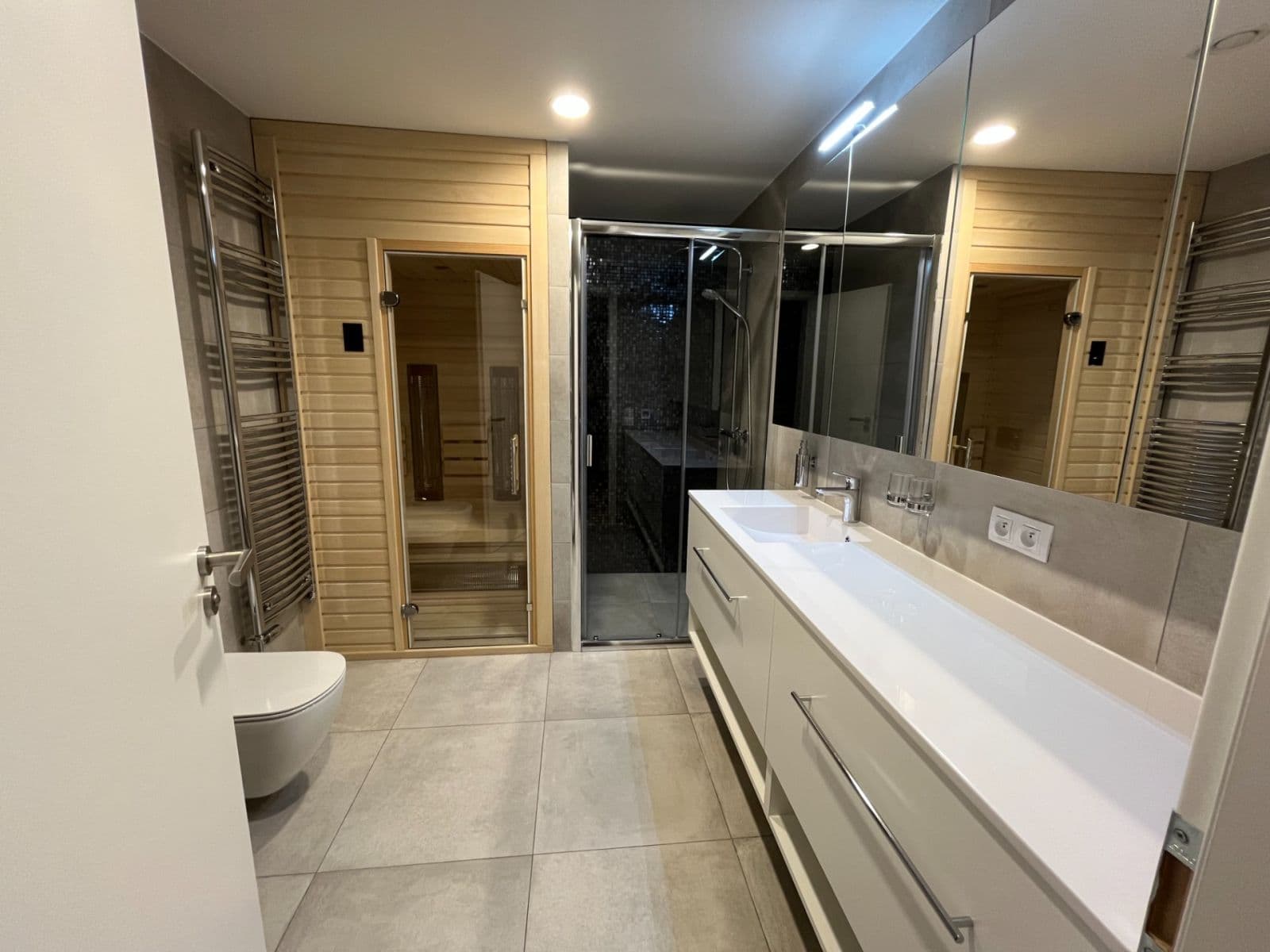 1 bedroom with open-plan kitchen flat to rent, 65 m², Mukařovského, Prague, Prague 1 bedroom with open-plan kitchen flat to rent, 65 m², Mukařovského, Prague, Prague