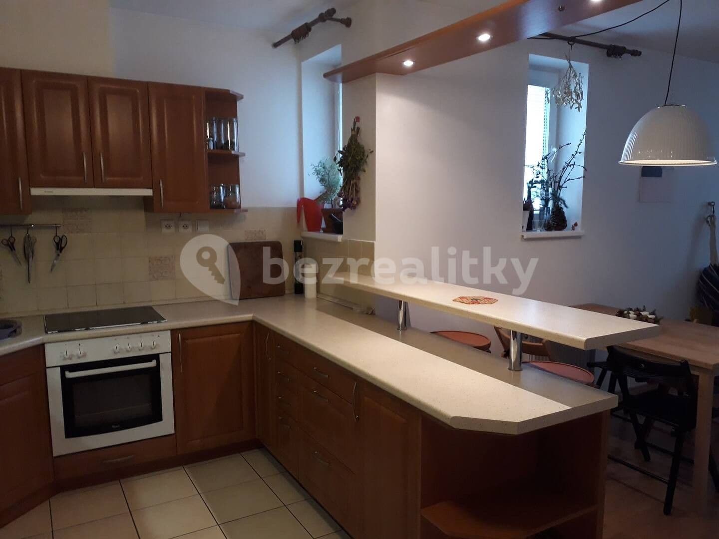 2 bedroom with open-plan kitchen flat to rent, 79 m², Šternovská, Prague, Prague 2 bedroom with open-plan kitchen flat to rent, 79 m², Šternovská, Prague, Prague