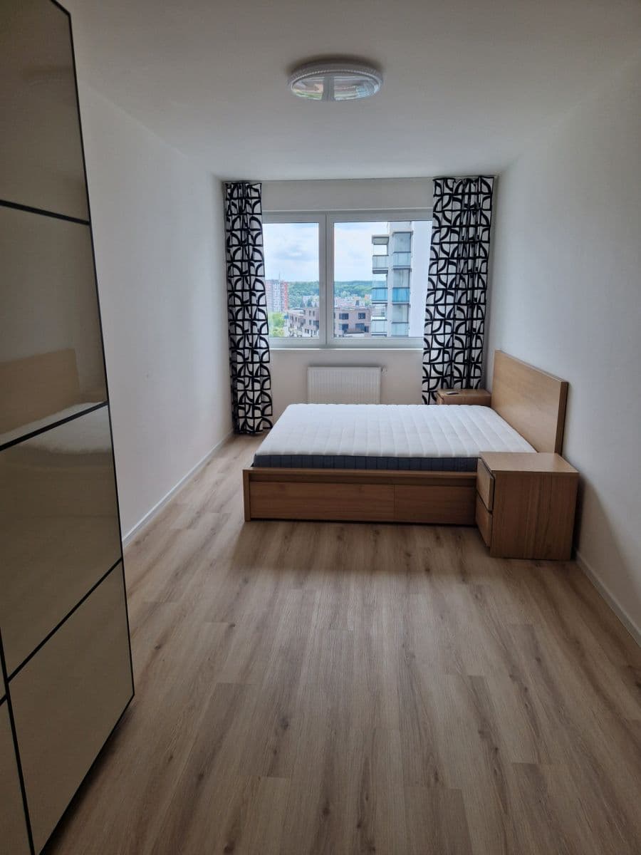1 bedroom with open-plan kitchen flat to rent, 55 m², Kolbenova, Prague, Prague 1 bedroom with open-plan kitchen flat to rent, 55 m², Kolbenova, Prague, Prague