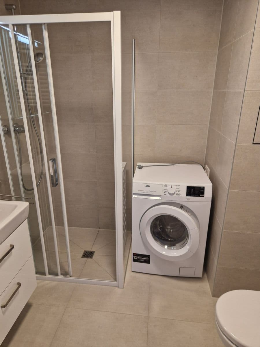 1 bedroom with open-plan kitchen flat to rent, 55 m², Kolbenova, Prague, Prague 1 bedroom with open-plan kitchen flat to rent, 55 m², Kolbenova, Prague, Prague