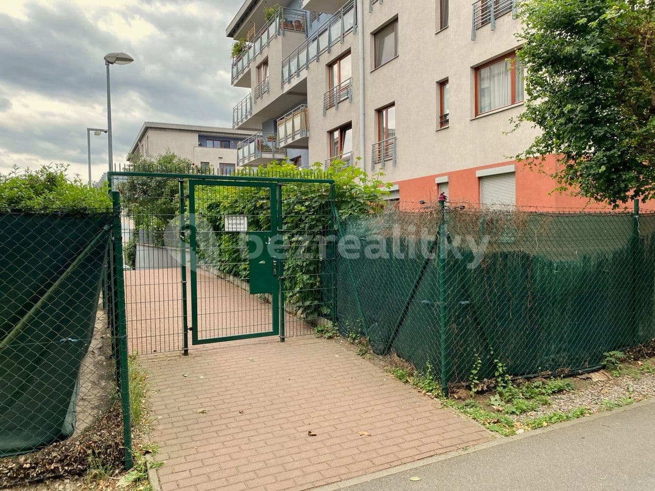 Studio flat to rent, 33 m², Jana Přibíka, Prague, Prague Studio flat to rent, 33 m², Jana Přibíka, Prague, Prague