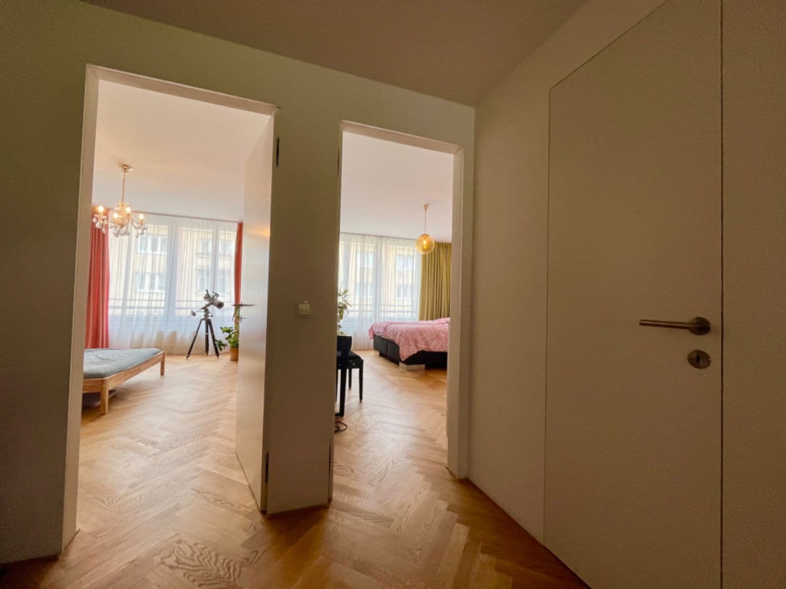 2 bedroom with open-plan kitchen flat to rent, 116 m², Sámova, Prague, Prague 2 bedroom with open-plan kitchen flat to rent, 116 m², Sámova, Prague, Prague