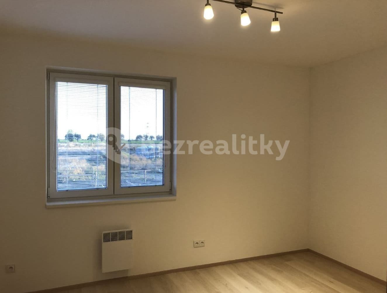 1 bedroom with open-plan kitchen flat to rent, 56 m², Štěrbova, Chýně, Středočeský Region 1 bedroom with open-plan kitchen flat to rent, 56 m², Štěrbova, Chýně, Středočeský Region
