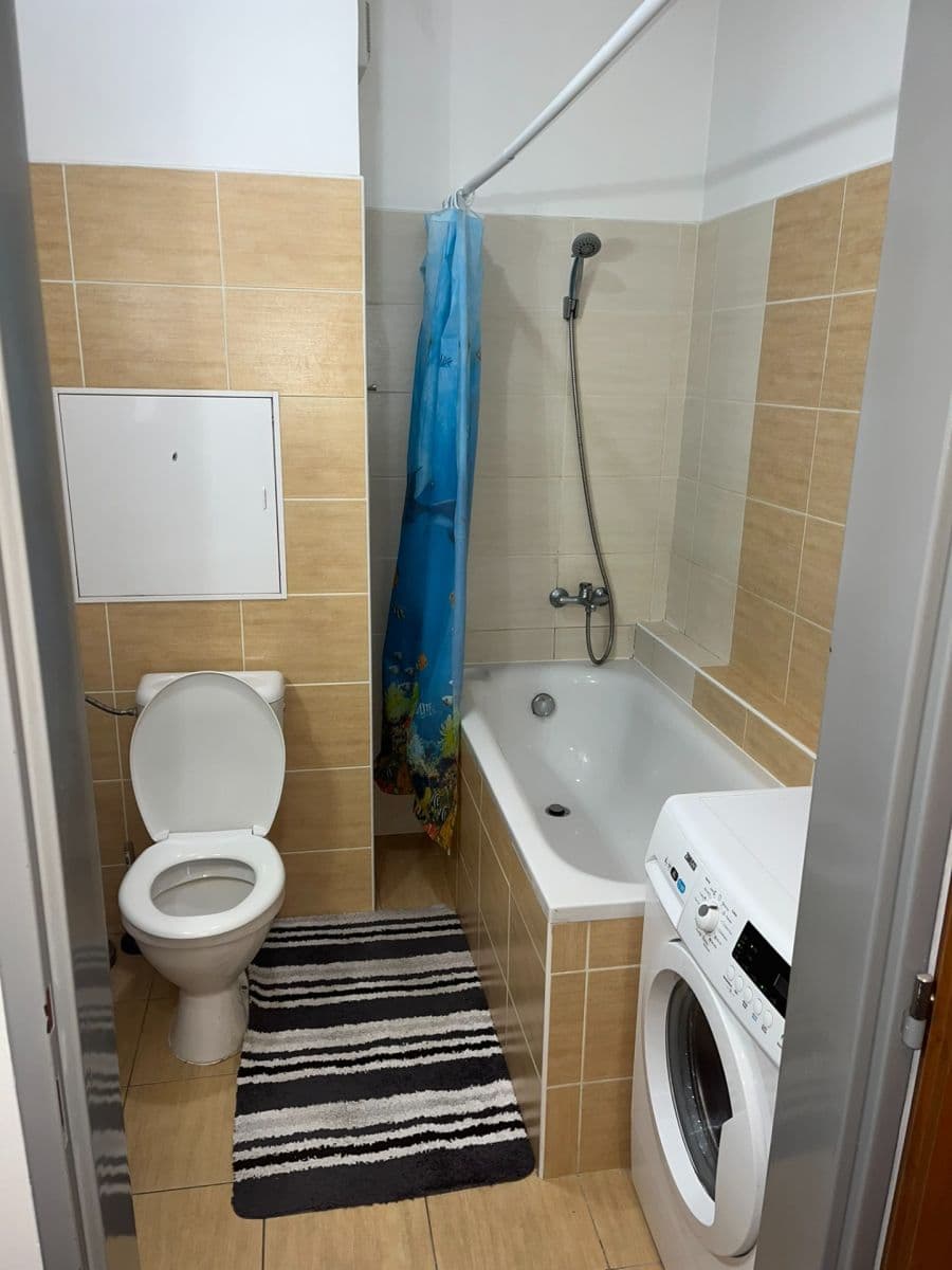 1 bedroom with open-plan kitchen flat to rent, 47 m², Dubová, Pardubice, Pardubický Region 1 bedroom with open-plan kitchen flat to rent, 47 m², Dubová, Pardubice, Pardubický Region