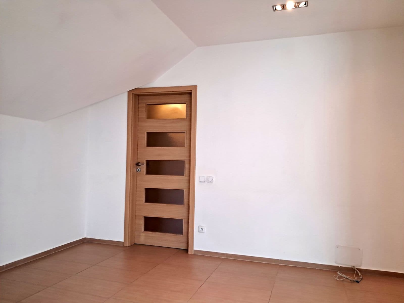 1 bedroom with open-plan kitchen flat to rent, 89 m², Libušina, Roudnice nad Labem, Ústecký Region 1 bedroom with open-plan kitchen flat to rent, 89 m², Libušina, Roudnice nad Labem, Ústecký Region