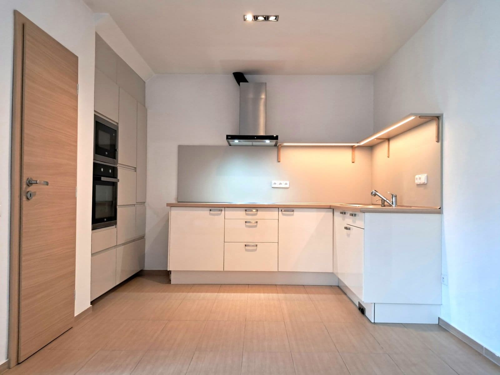 1 bedroom with open-plan kitchen flat to rent, 89 m², Libušina, Roudnice nad Labem, Ústecký Region 1 bedroom with open-plan kitchen flat to rent, 89 m², Libušina, Roudnice nad Labem, Ústecký Region