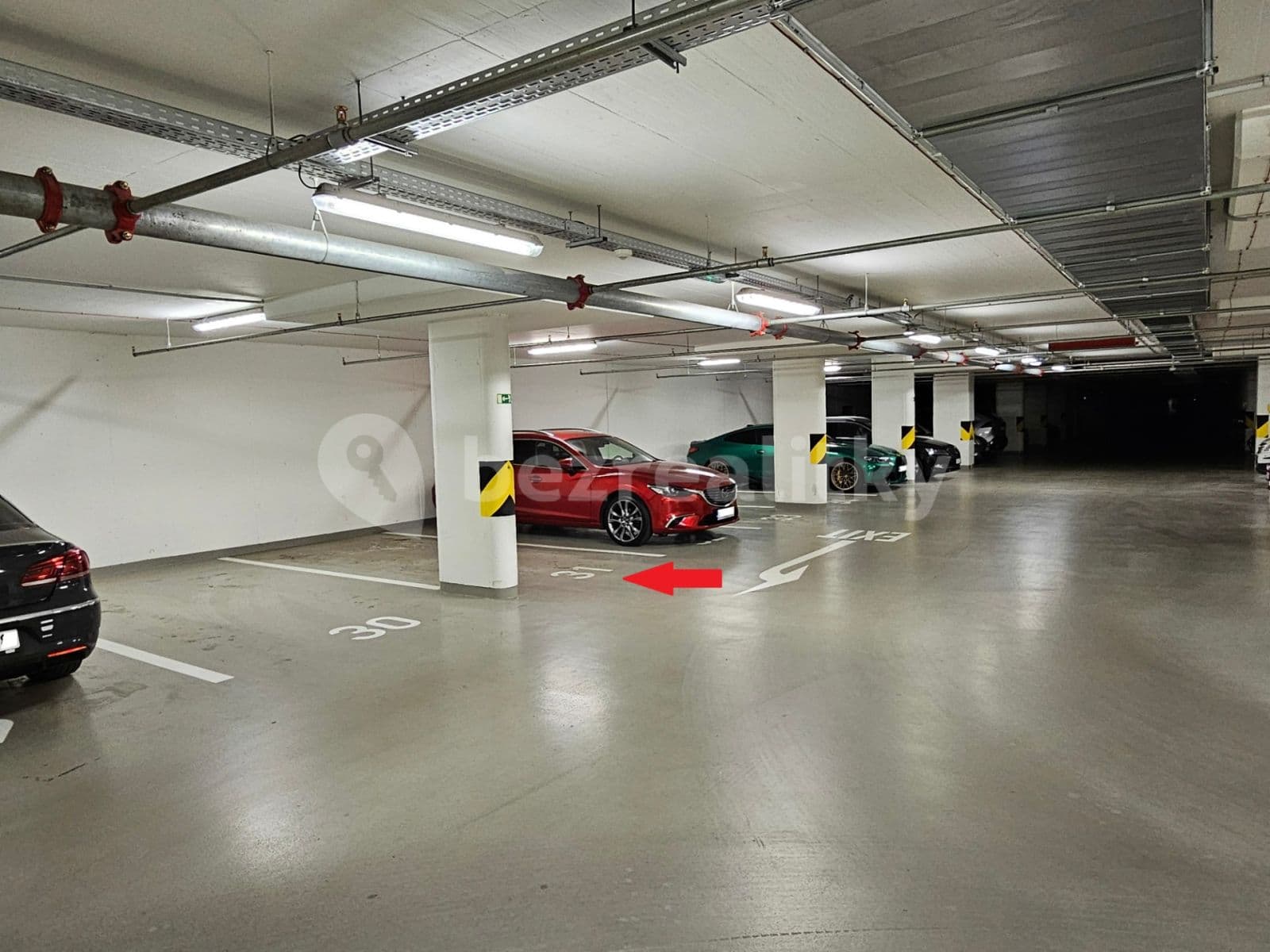 garage to rent, 12 m², U Průhonu, Prague, Prague garage to rent, 12 m², U Průhonu, Prague, Prague