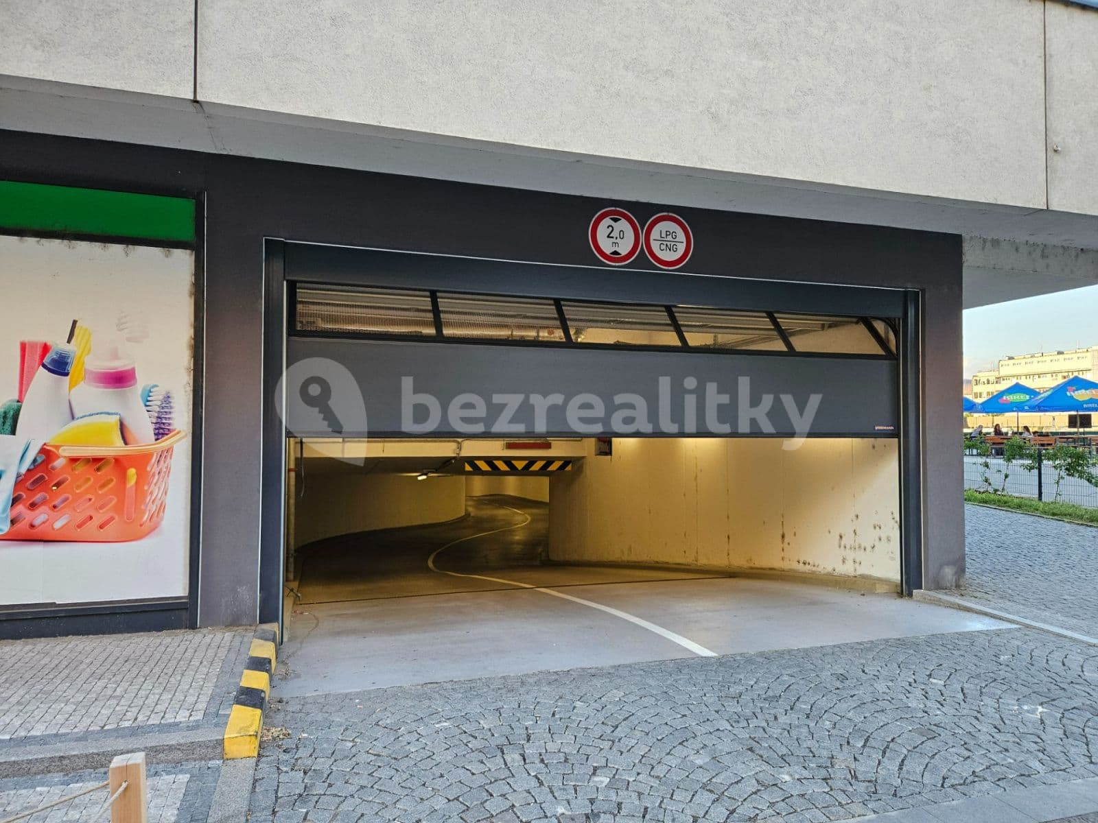 garage to rent, 12 m², U Průhonu, Prague, Prague garage to rent, 12 m², U Průhonu, Prague, Prague