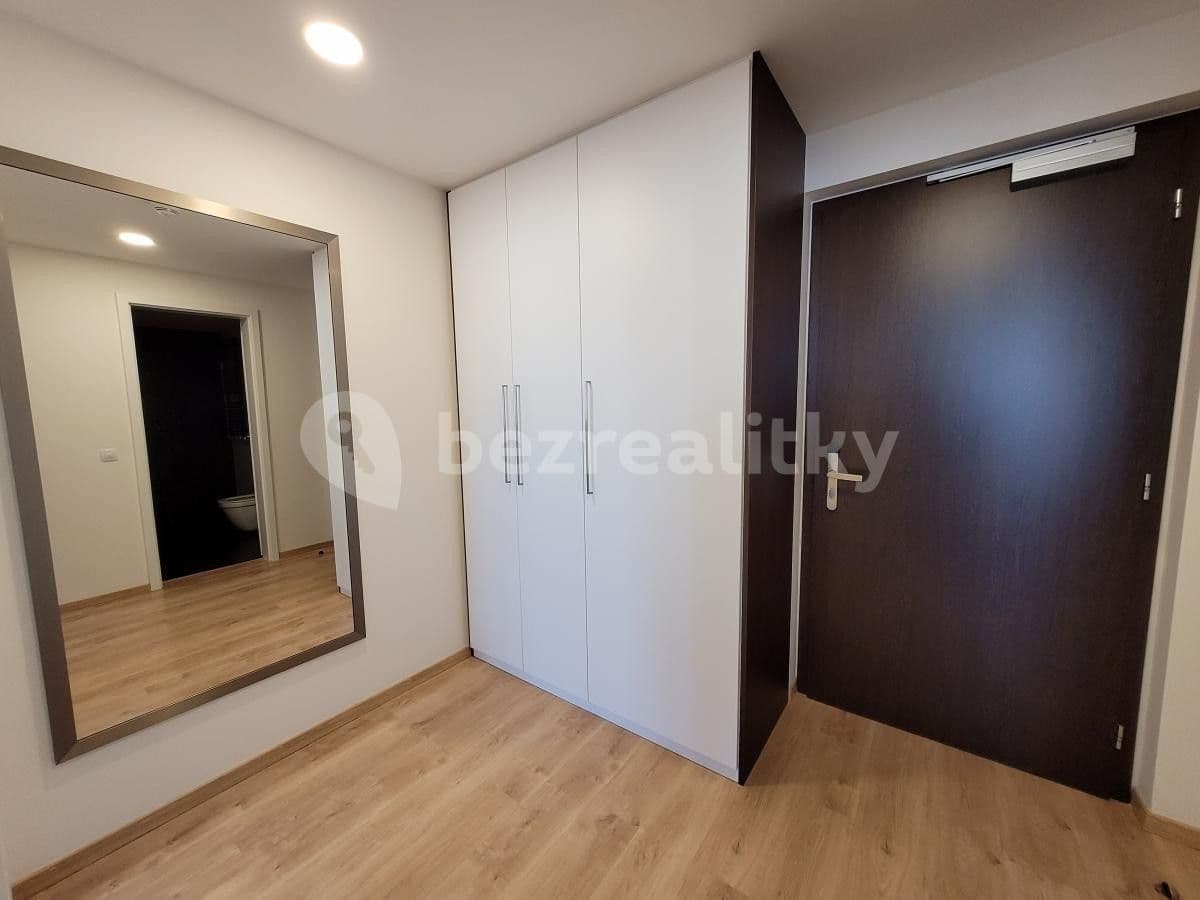 1 bedroom with open-plan kitchen flat to rent, 51 m², Mukařovského, Prague, Prague 1 bedroom with open-plan kitchen flat to rent, 51 m², Mukařovského, Prague, Prague