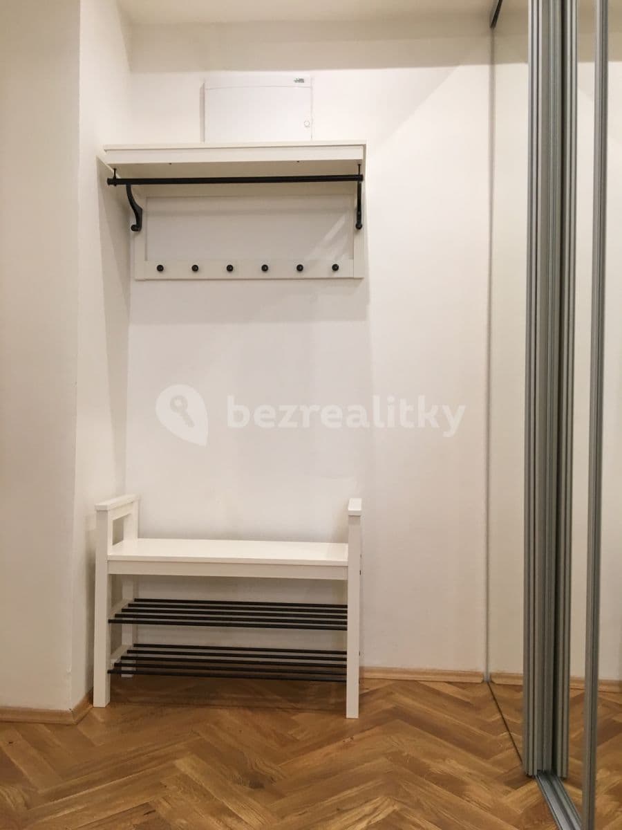 2 bedroom flat to rent, 47 m², Rašínovo nábřeží, Prague, Prague 2 bedroom flat to rent, 47 m², Rašínovo nábřeží, Prague, Prague