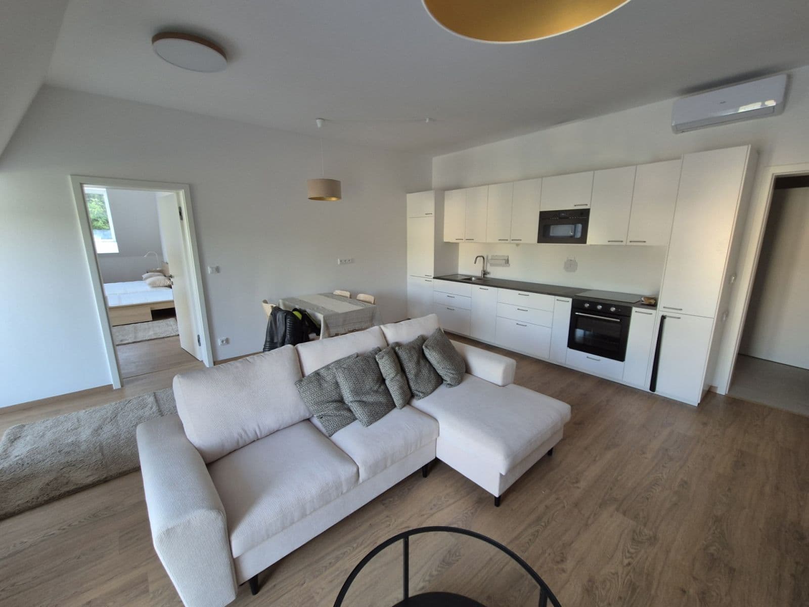 1 bedroom with open-plan kitchen flat to rent, 65 m², Týmlova, Prague, Prague 1 bedroom with open-plan kitchen flat to rent, 65 m², Týmlova, Prague, Prague
