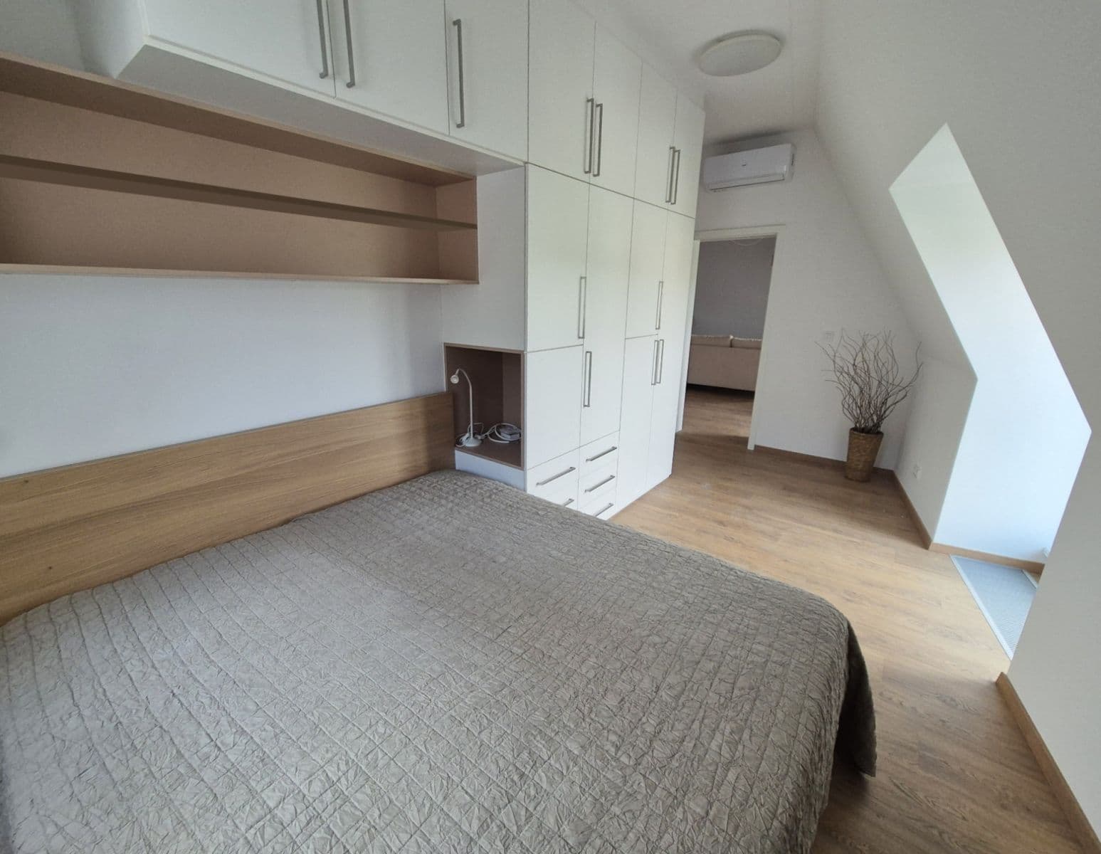1 bedroom with open-plan kitchen flat to rent, 65 m², Týmlova, Prague, Prague 1 bedroom with open-plan kitchen flat to rent, 65 m², Týmlova, Prague, Prague