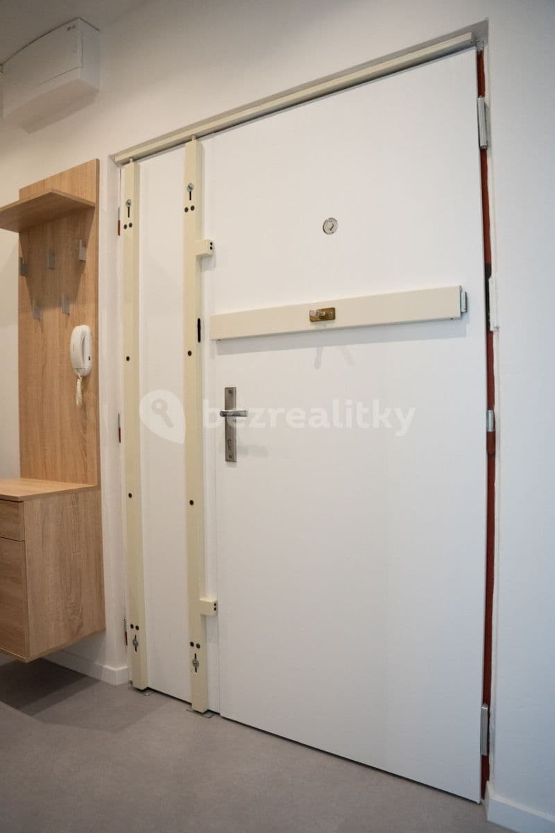 1 bedroom flat to rent, 40 m², Brněnská, Plzeň, Plzeňský Region 1 bedroom flat to rent, 40 m², Brněnská, Plzeň, Plzeňský Region