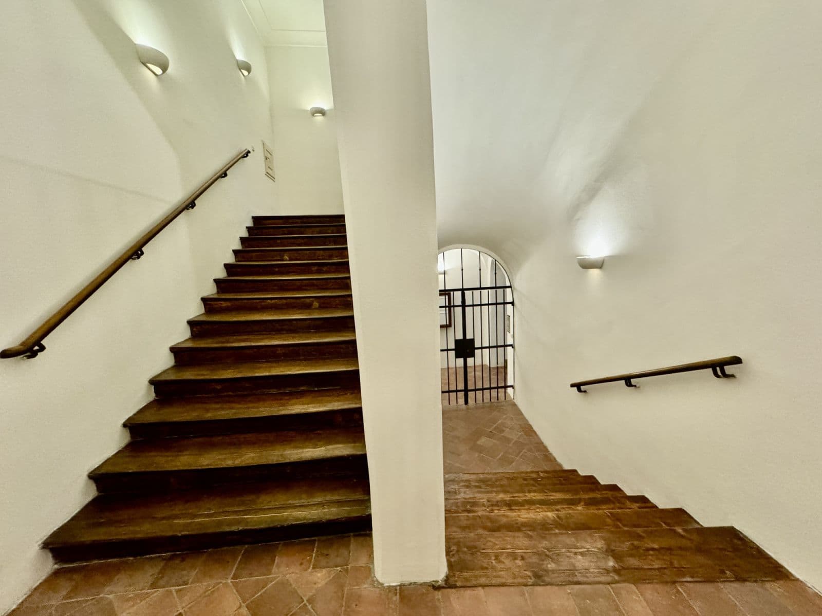 flat to rent, 40 m², Mostecká, Prague, Prague flat to rent, 40 m², Mostecká, Prague, Prague