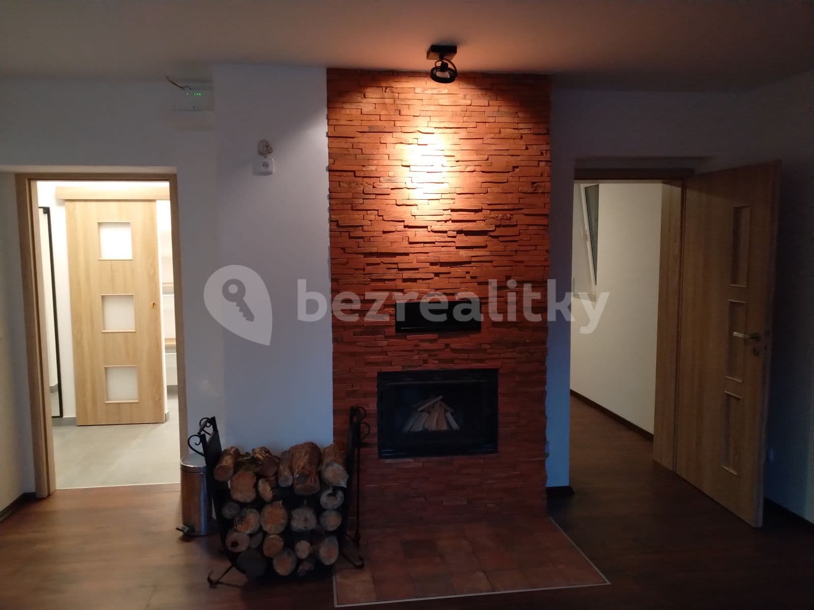 1 bedroom with open-plan kitchen flat to rent, 58 m², Za Mlýnem, Hostivice, Středočeský Region 1 bedroom with open-plan kitchen flat to rent, 58 m², Za Mlýnem, Hostivice, Středočeský Region