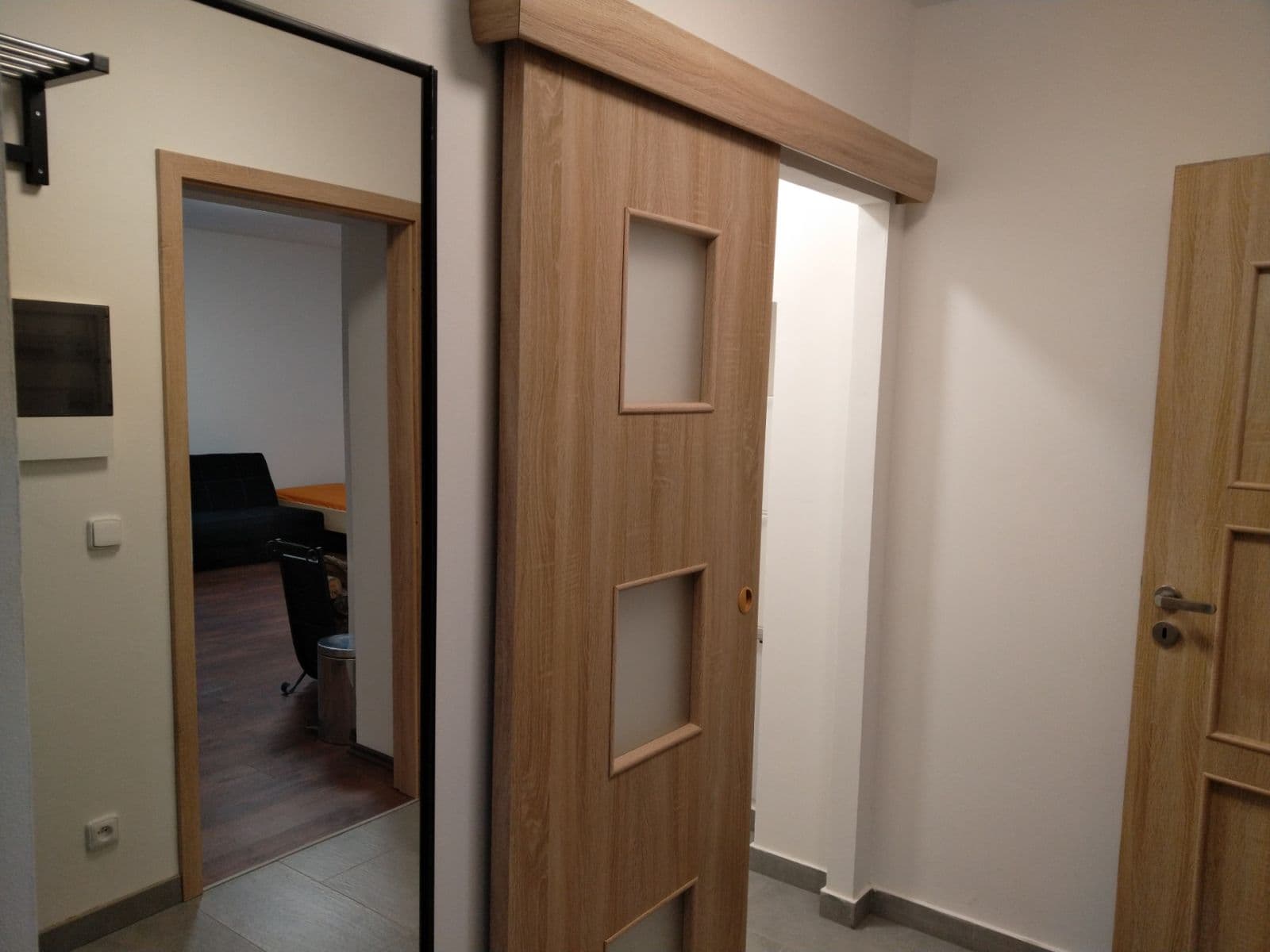 1 bedroom with open-plan kitchen flat to rent, 58 m², Za Mlýnem, Hostivice, Středočeský Region 1 bedroom with open-plan kitchen flat to rent, 58 m², Za Mlýnem, Hostivice, Středočeský Region