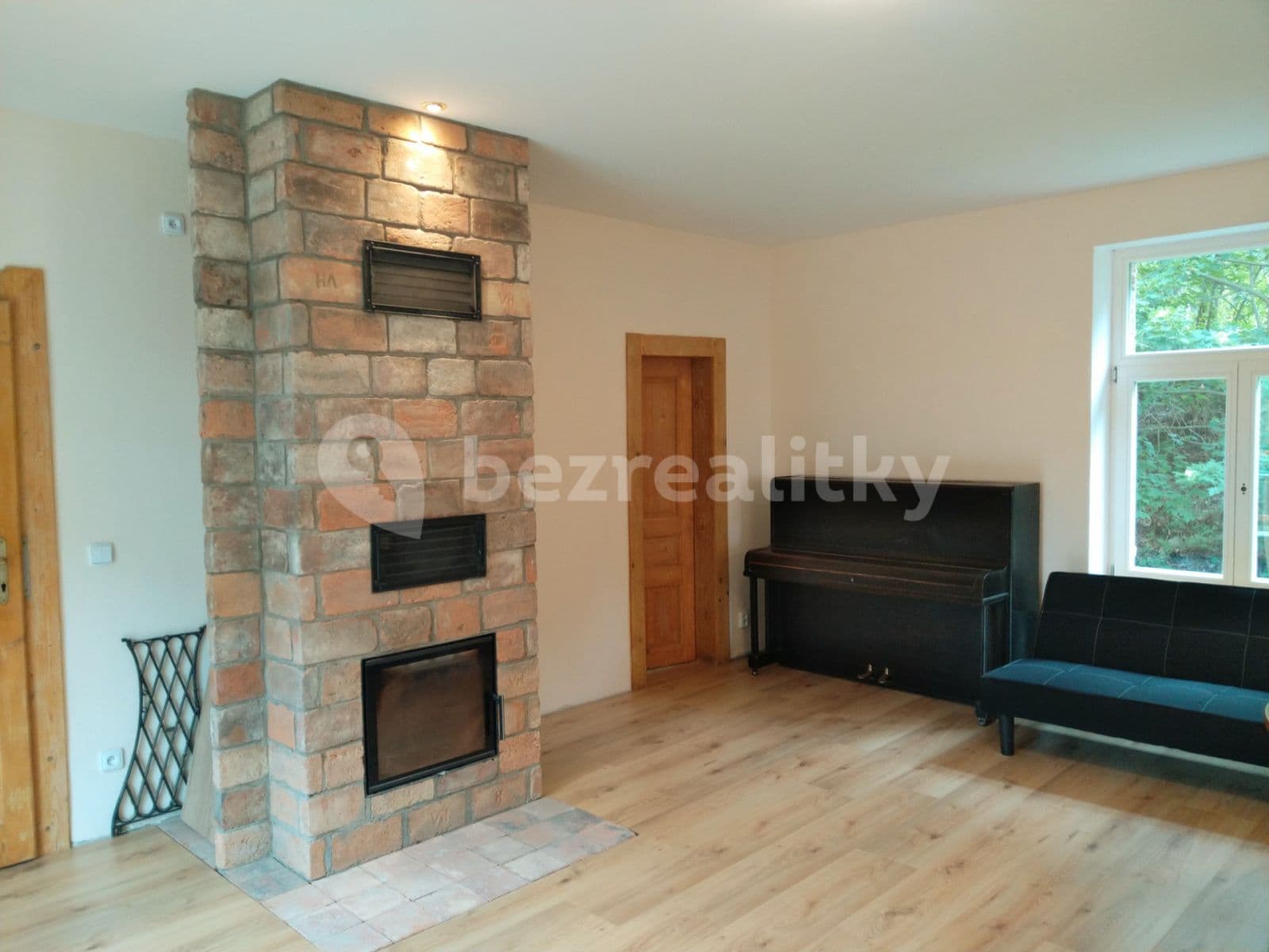 1 bedroom with open-plan kitchen flat to rent, 74 m², Za Mlýnem, Hostivice, Středočeský Region 1 bedroom with open-plan kitchen flat to rent, 74 m², Za Mlýnem, Hostivice, Středočeský Region