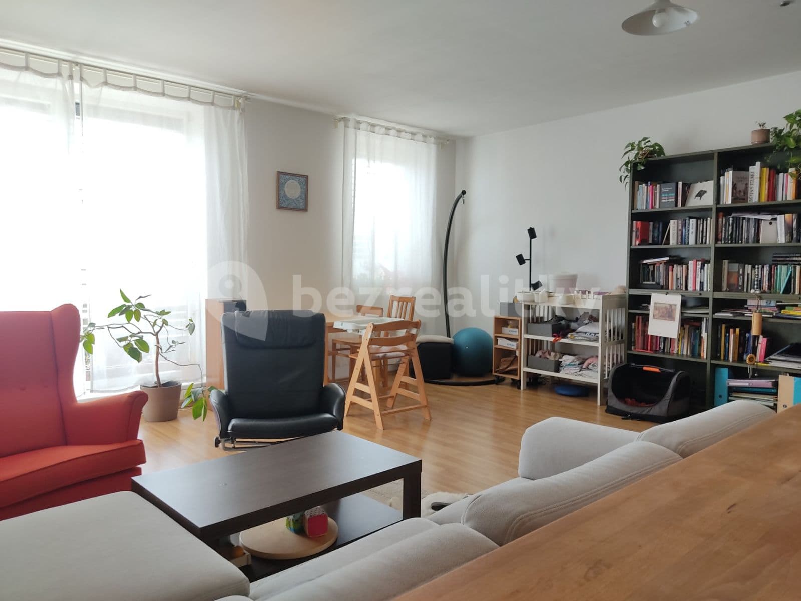 2 bedroom with open-plan kitchen flat to rent, 88 m², Francouzská, Brno, Jihomoravský Region 2 bedroom with open-plan kitchen flat to rent, 88 m², Francouzská, Brno, Jihomoravský Region