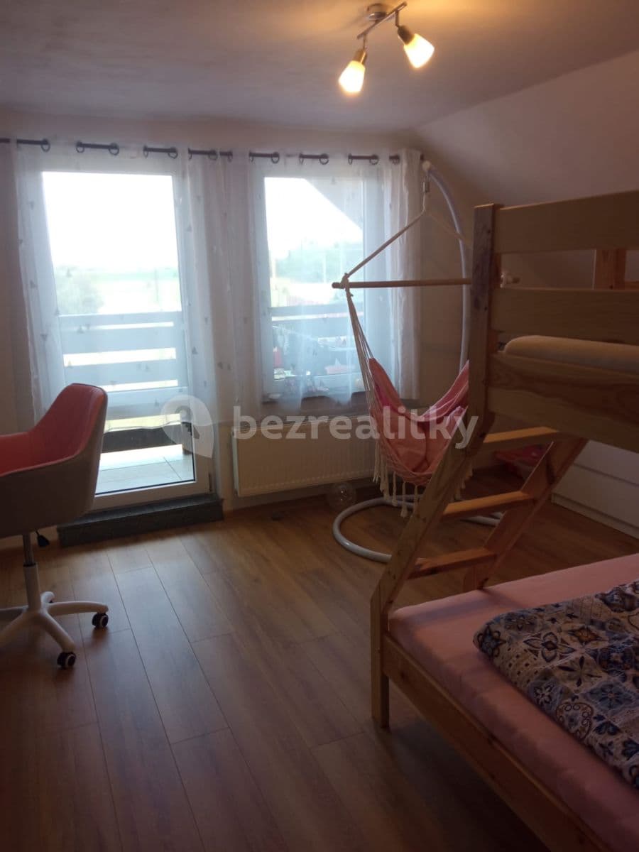 5 bedroom flat to rent, 115 m², Ovčáry, Středočeský Region 5 bedroom flat to rent, 115 m², Ovčáry, Středočeský Region