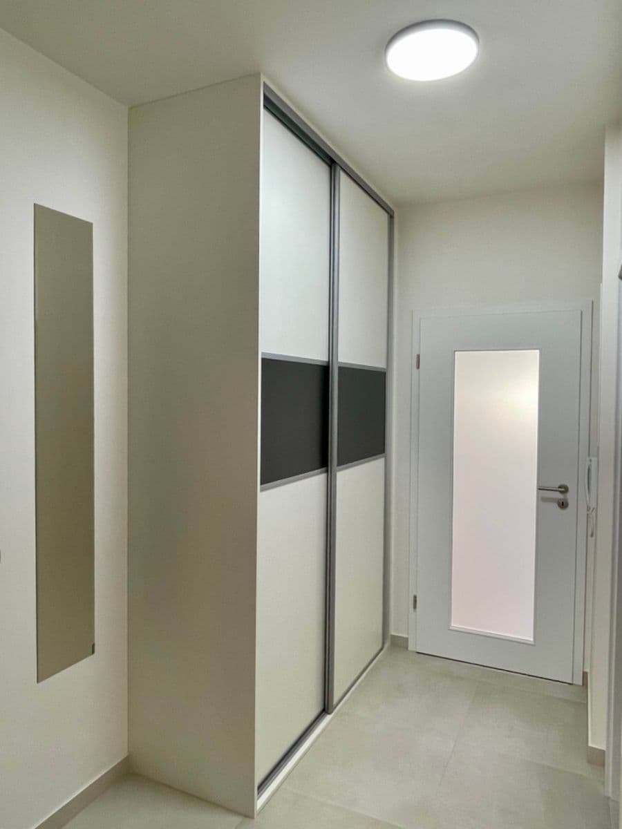 Studio flat to rent, 37 m², Kladno, Středočeský Region Studio flat to rent, 37 m², Kladno, Středočeský Region